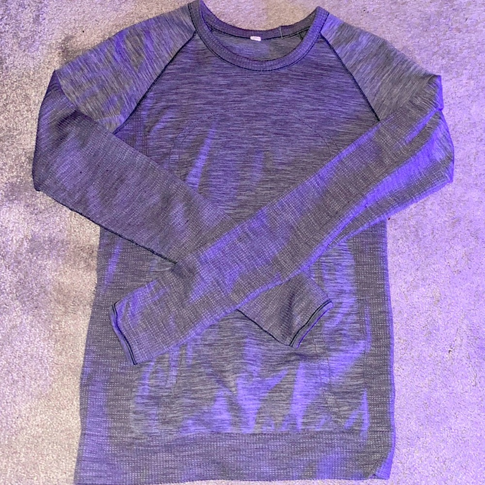Long sleeve t-shirt
